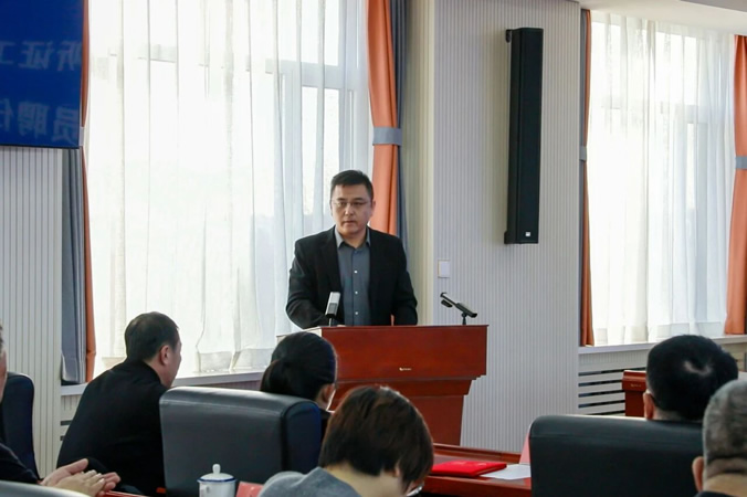 3持续推进检察听证工作 全面提升办案质效 -----阜新县人民检察院召开2025年度检察听证工作会议暨检察听证员聘任仪式.jpg