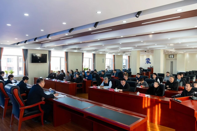 5持续推进检察听证工作 全面提升办案质效 -----阜新县人民检察院召开2025年度检察听证工作会议暨检察听证员聘任仪式.jpg